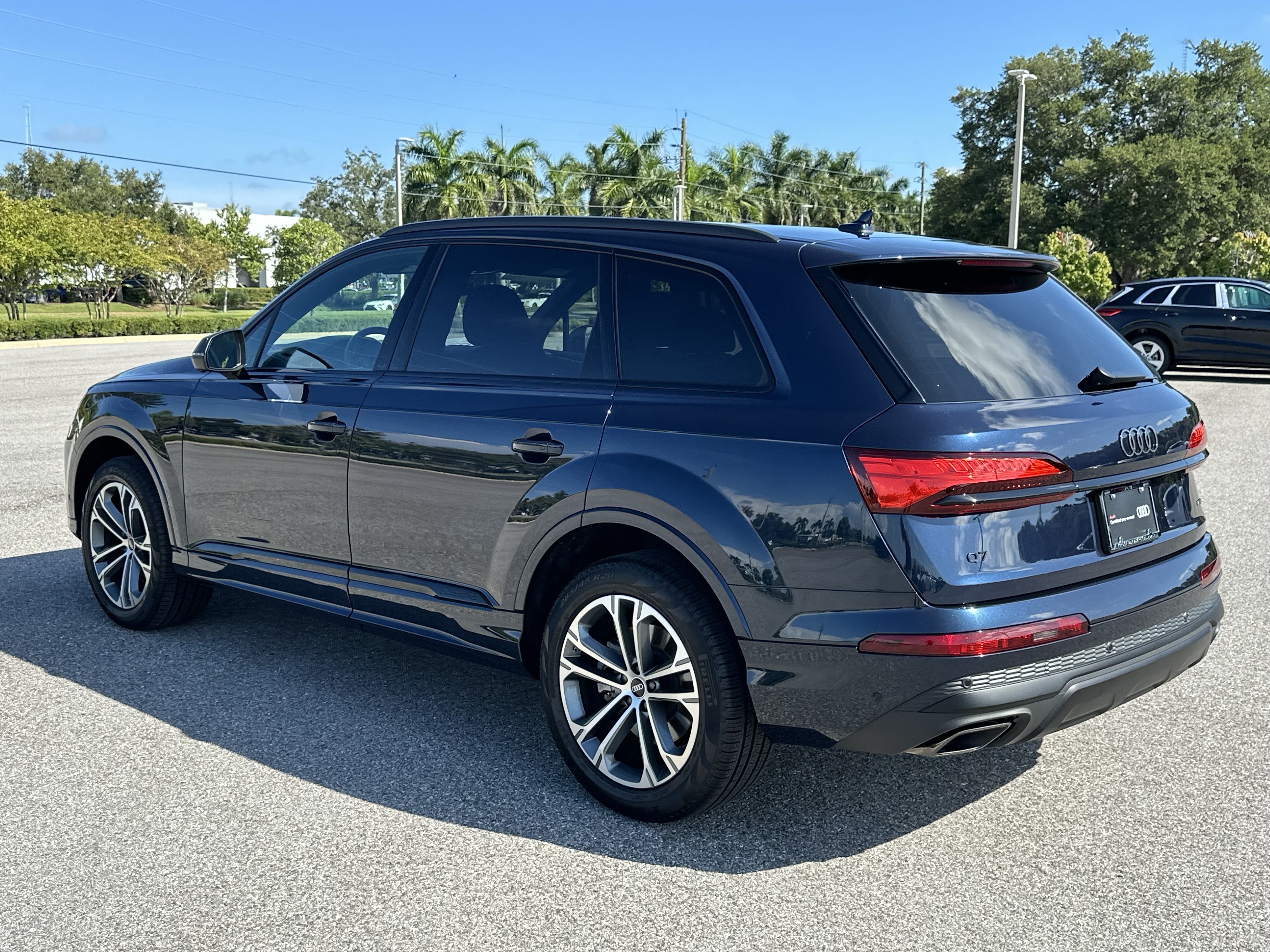Certified 2026 Audi Q7 2.0T Premium w/ Convenience Plus Package AWD/4WD image 6