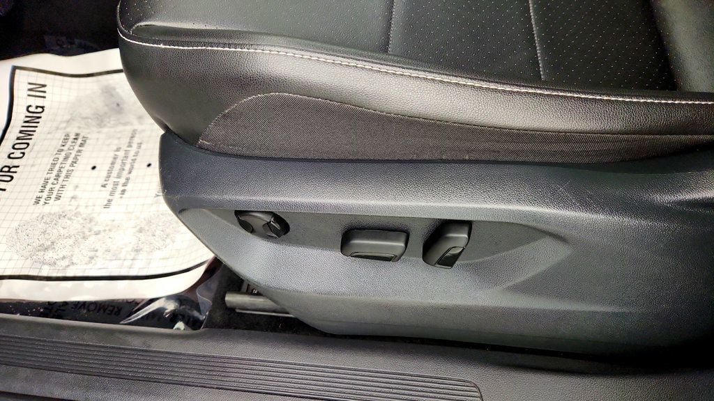 Used 2021 Volkswagen Tiguan SEL AWD/4WD image 12