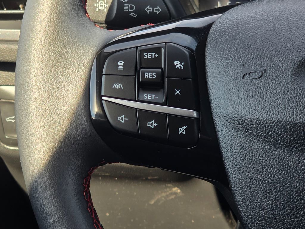 Used 2022 Ford Escape SEL w/ SEL Stealth AWD Package image 20