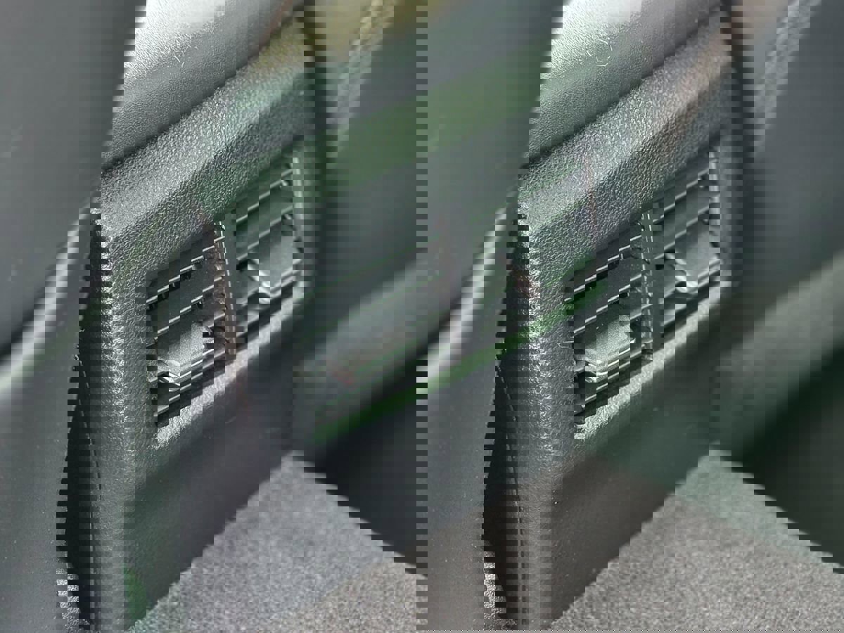 Used 2016 Lexus IS 200t image 19