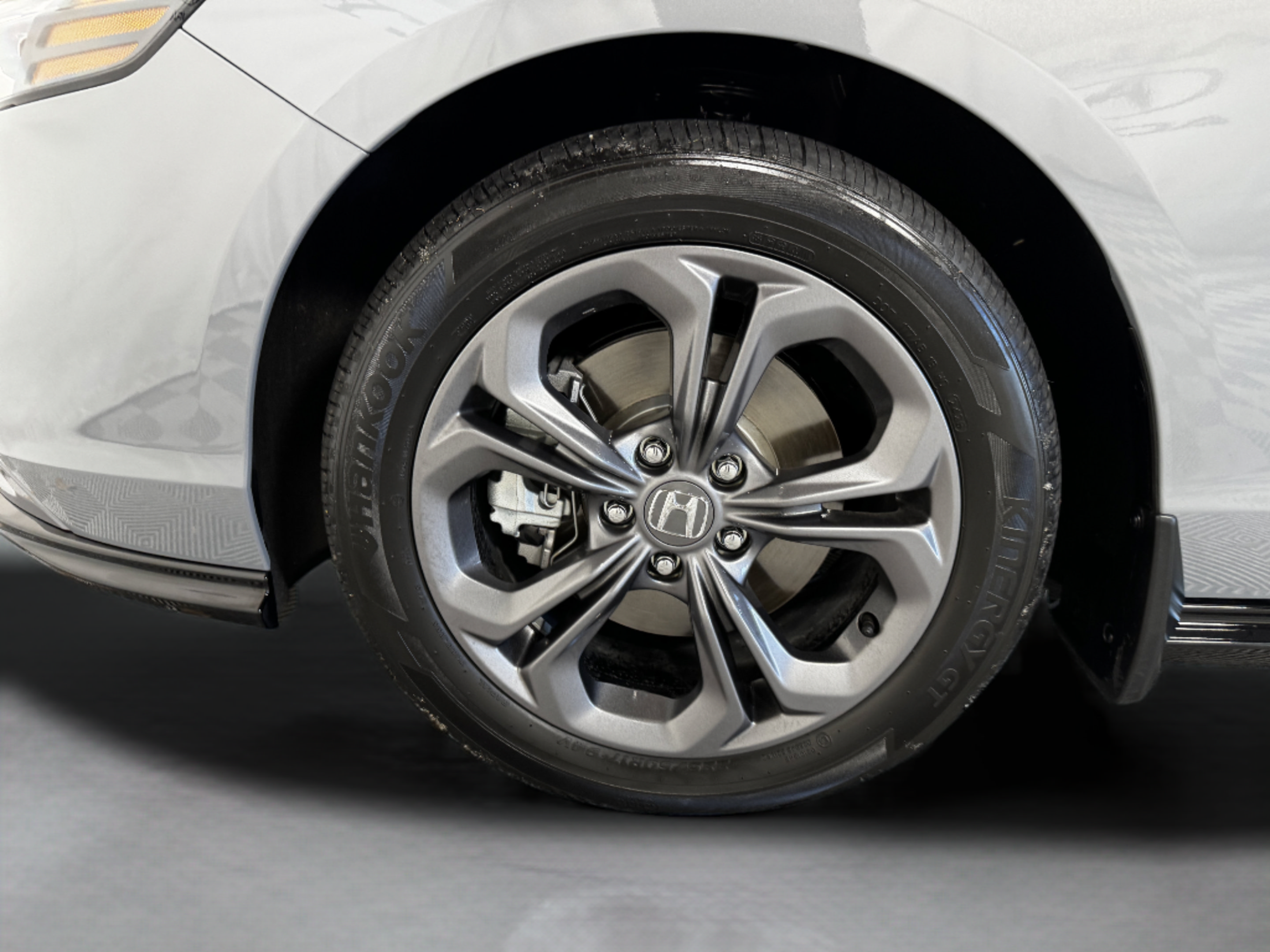 Used 2025 Honda Accord EX-L image 48