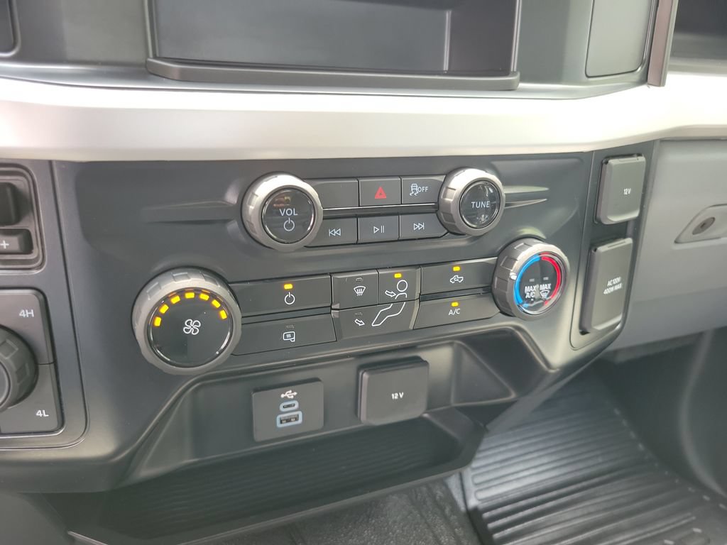 Certified 2025 Ford F350 XL w/ XL Driver Assist Package AWD/4WD image 27