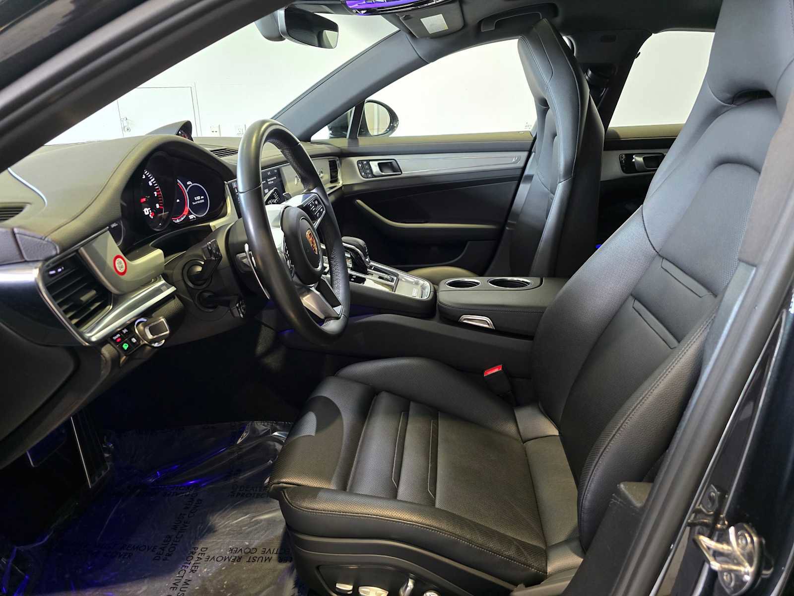 Used 2018 Porsche Panamera 4S AWD/4WD image 5