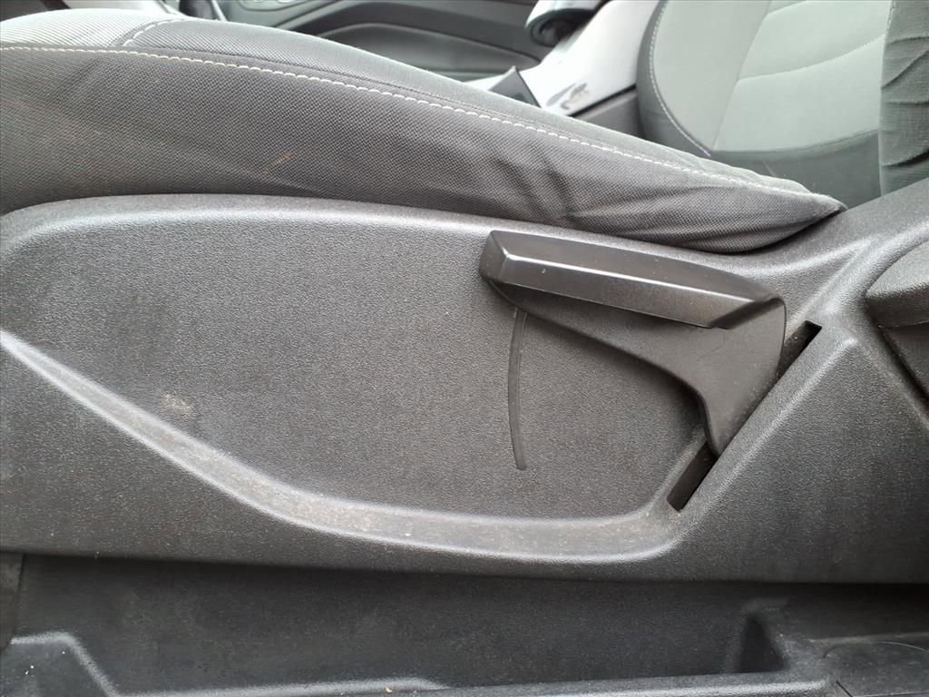 Used 2013 Ford Escape SE image 17