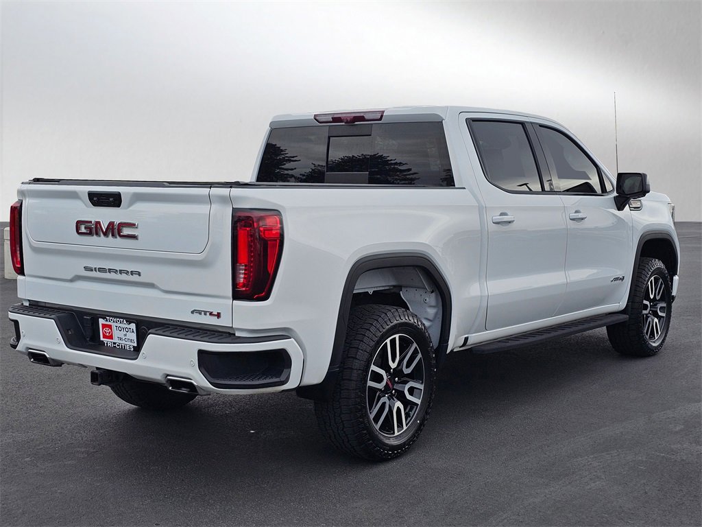 Used 2022 GMC Sierra 1500 AT4 w/ AT4 Premium Package image 5