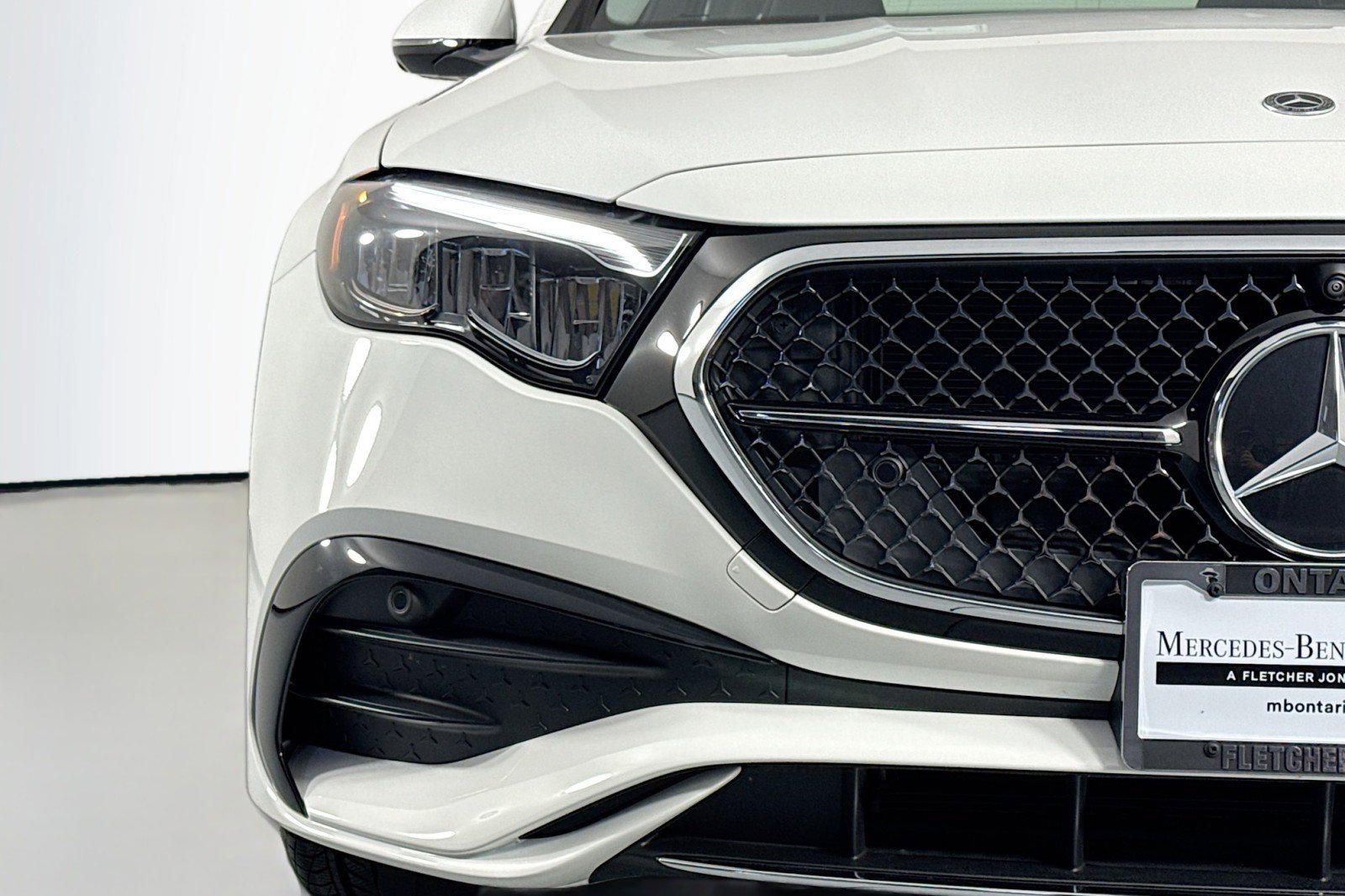 New 2025 Mercedes-Benz E 350 4MATIC Sedan image 13