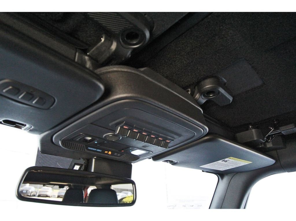 Used 2023 Ford Bronco Wildtrak image 20