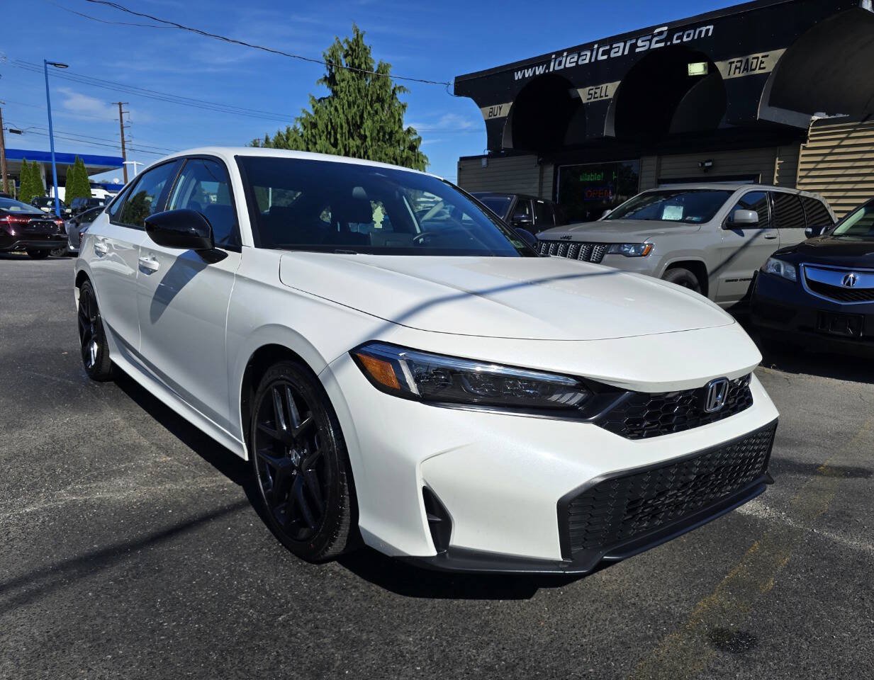 Used 2025 Honda Civic Sport image 1