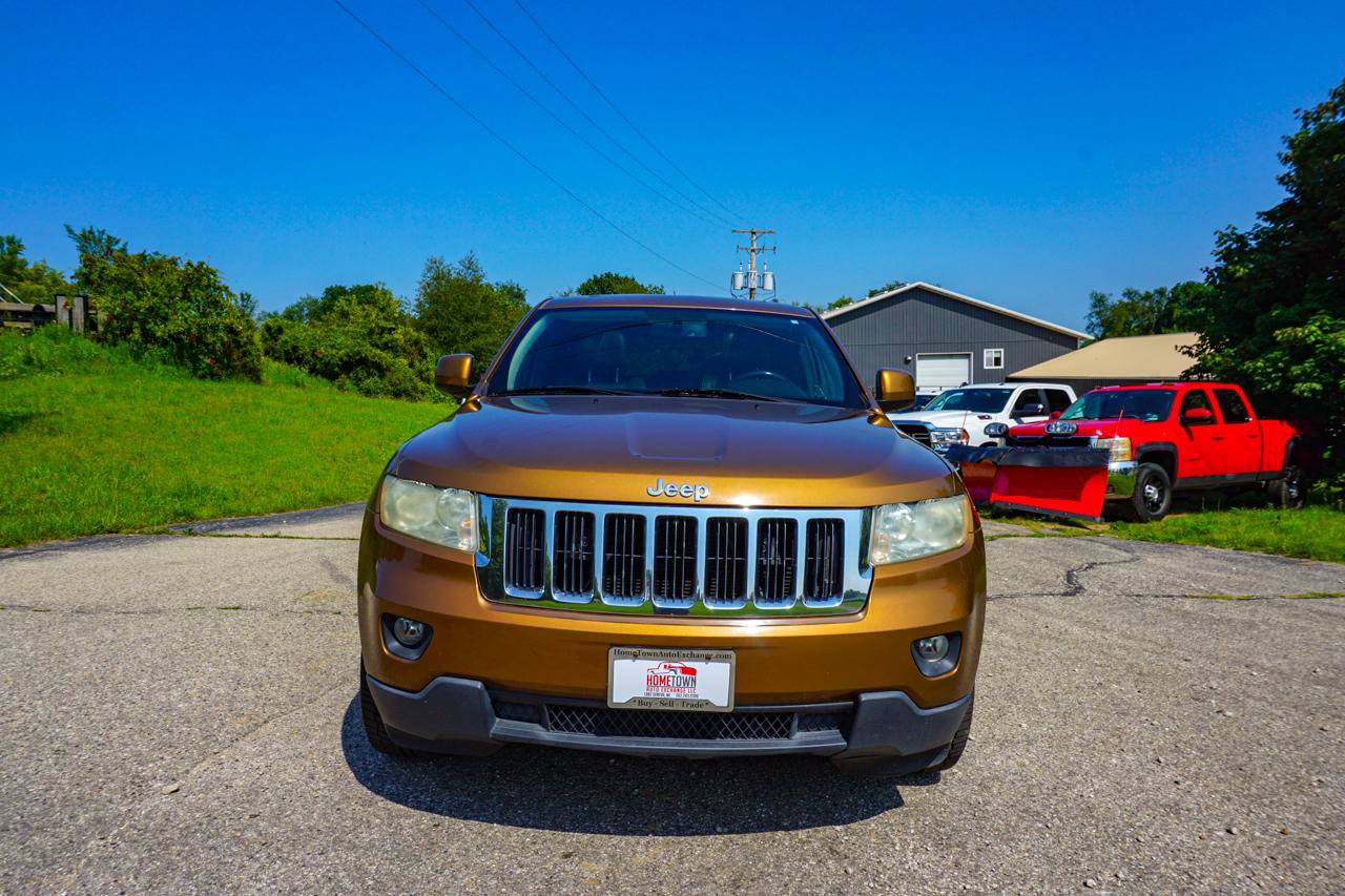 Used 2011 Jeep Grand Cherokee 70th Anniversary AWD/4WD image 10