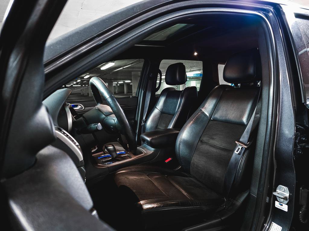 Used 2018 Jeep Grand Cherokee Altitude image 17