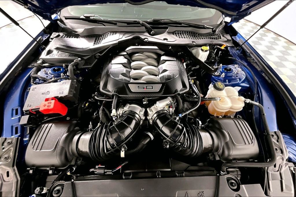 Used 2024 Ford Mustang GT Premium image 9