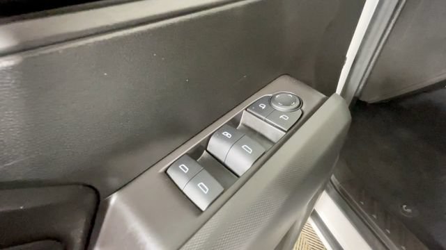 Used 2025 Chevrolet Colorado Trail Boss AWD/4WD image 19