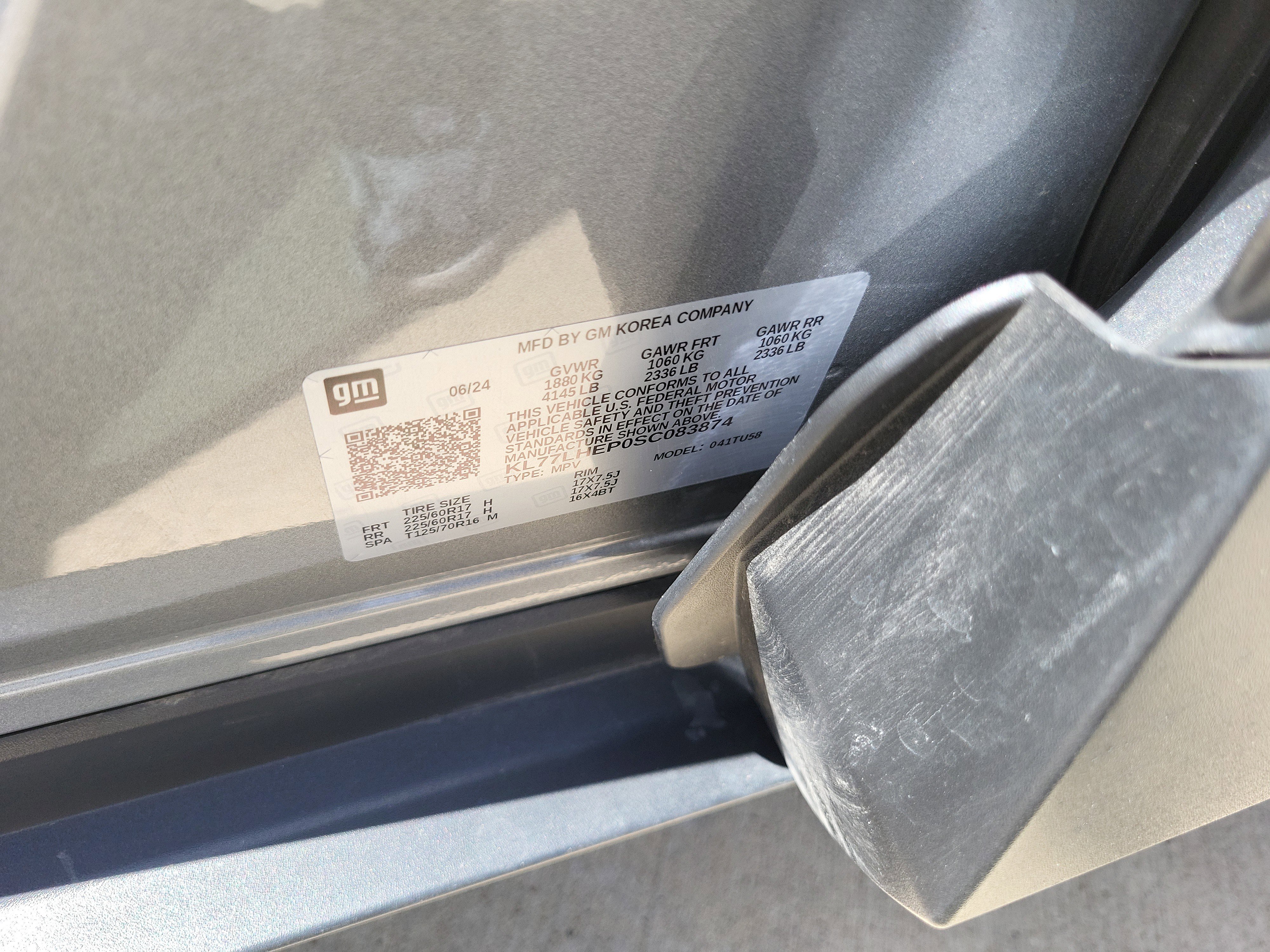 Used 2025 Chevrolet Trax LT w/ Driver Confidence Package image 28