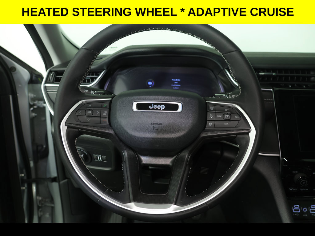 Used 2023 Jeep Grand Cherokee Laredo w/ Luxury Tech Group I AWD/4WD image 7
