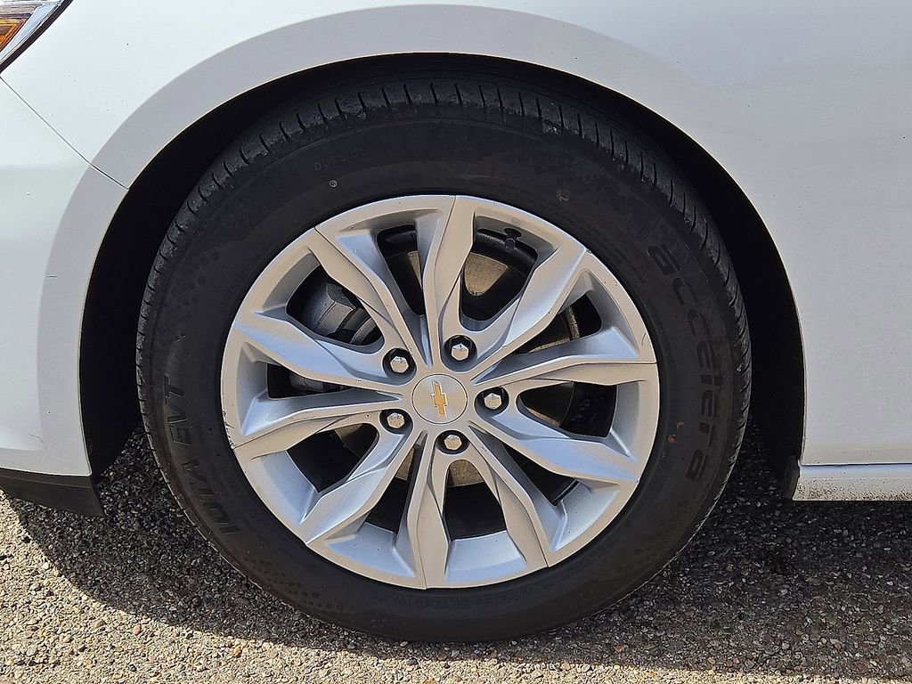 Used 2024 Chevrolet Malibu LT image 8