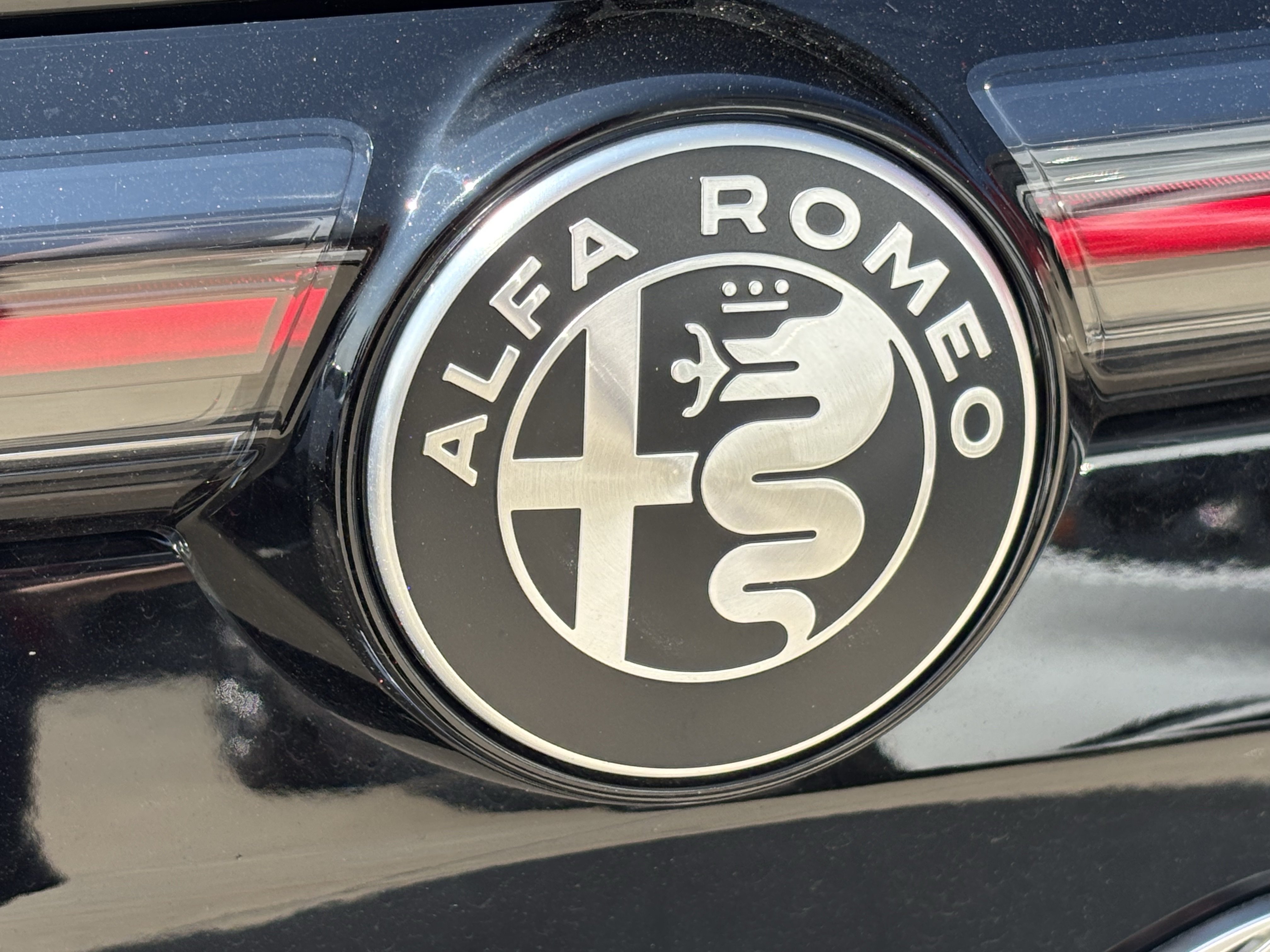 New 2026 Alfa Romeo Tonale AWD/4WD image 15