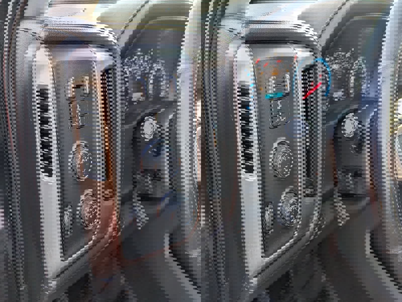 Used 2017 GMC Sierra 2500 Denali w/ Duramax Plus Package image 22