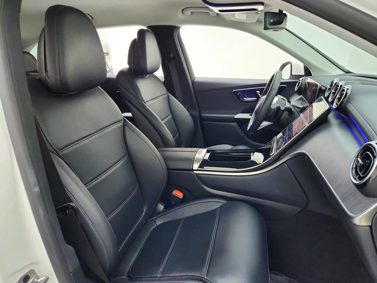 Certified 2024 Mercedes-Benz GLC 300 image 29