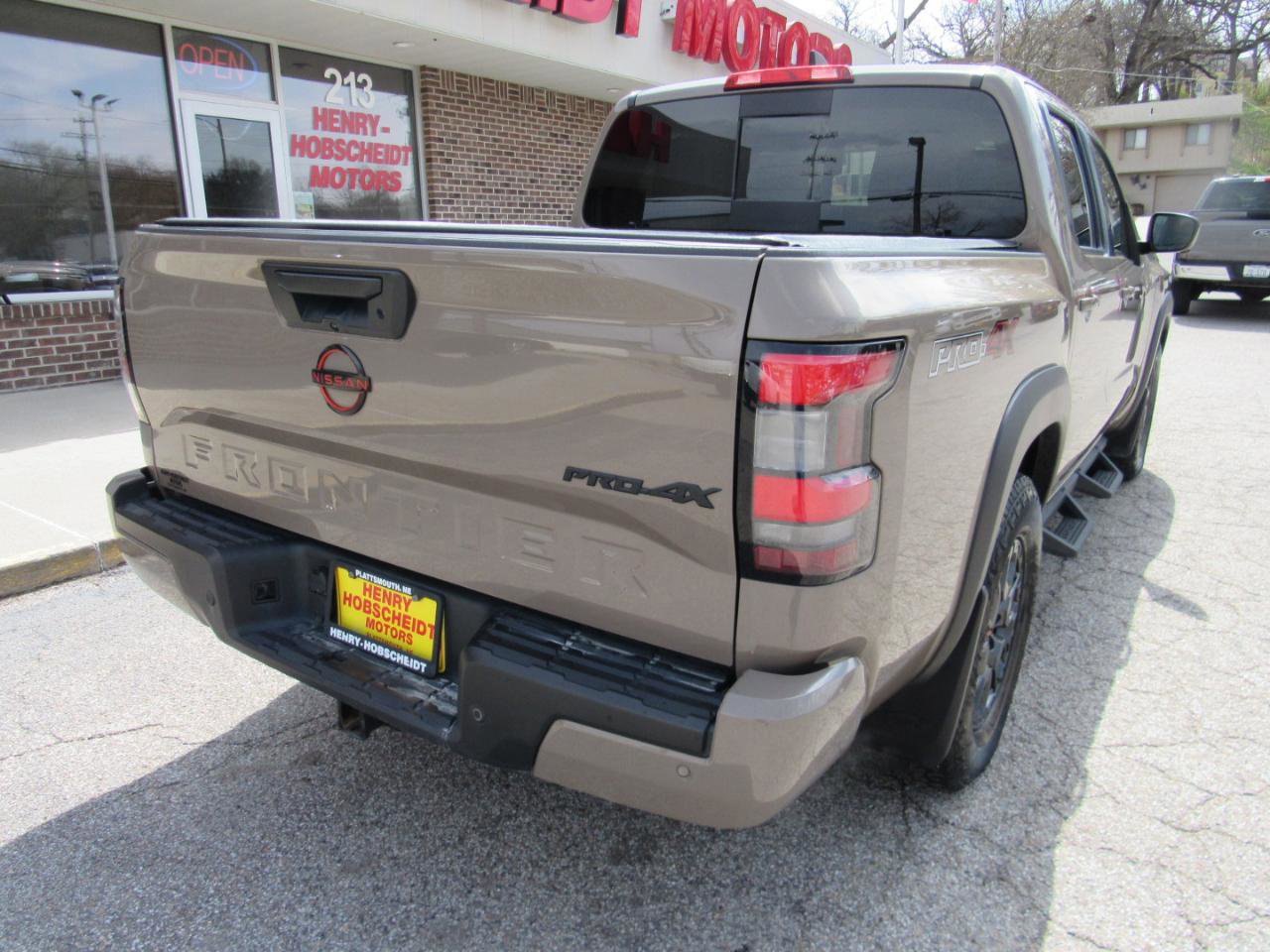 Used 2023 Nissan Frontier PRO-4X w/ Pro-4X Premium Package image 12