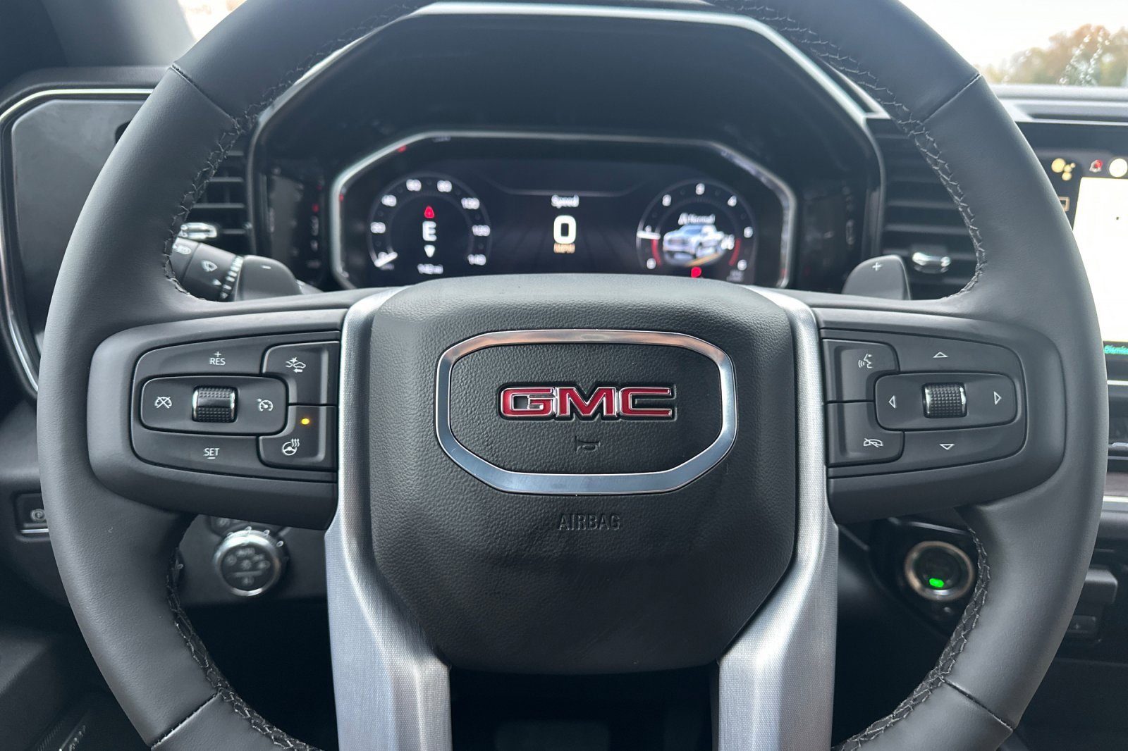 New 2026 GMC Sierra 1500 SLT w/ SLT Convenience Package image 24