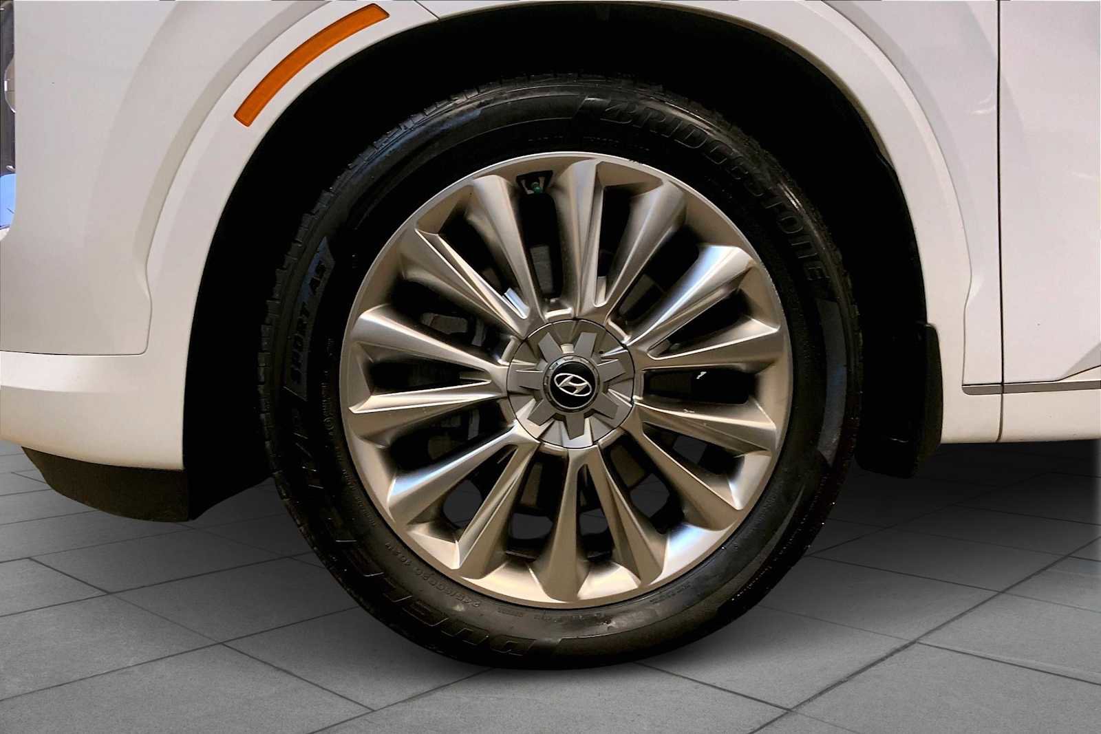 Used 2020 Hyundai Palisade Limited image 12