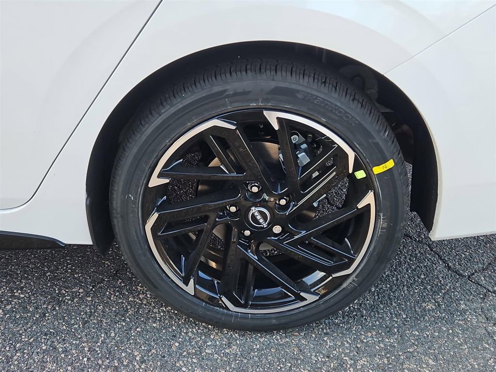 New 2026 Nissan Sentra SR w/ SR Premium Package image 4