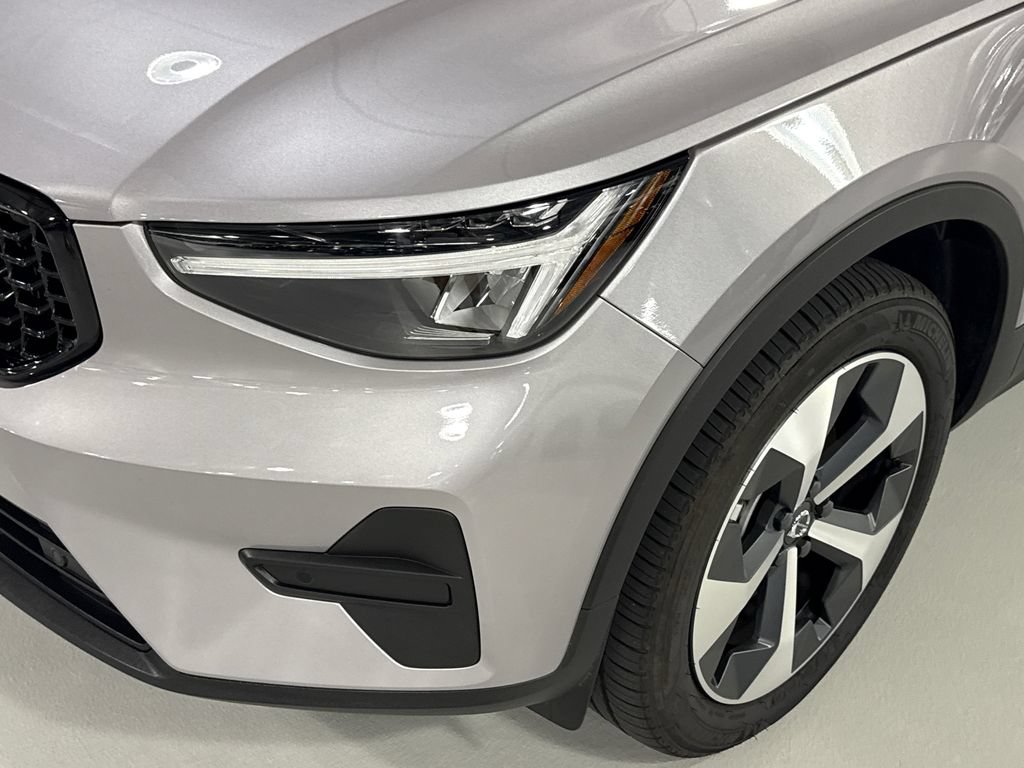 Used 2026 Volvo XC40 B5 Core w/ Protection Package Premier AWD/4WD image 7
