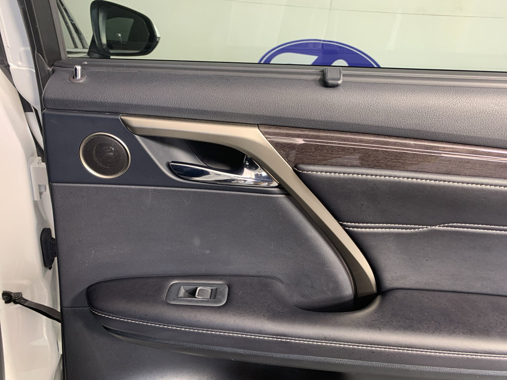 Used 2021 Lexus RX 350L Luxury w/ Accessory Package image 37