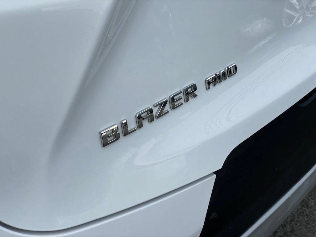 Used 2025 Chevrolet Blazer LT AWD/4WD image 29