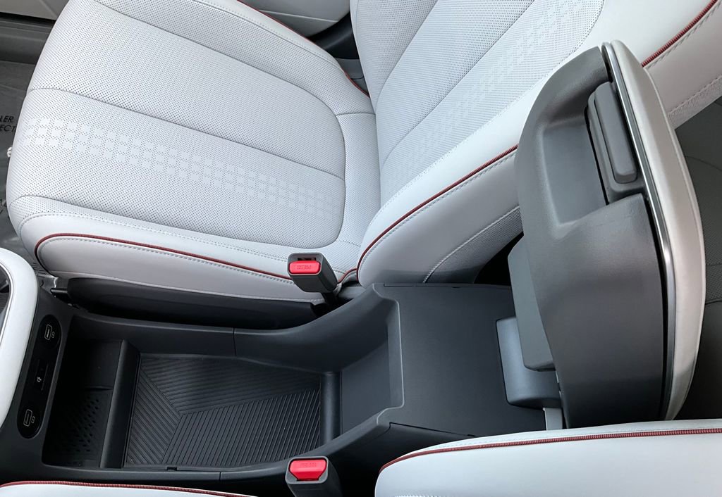 Used 2024 Hyundai Ioniq 5 Limited image 39