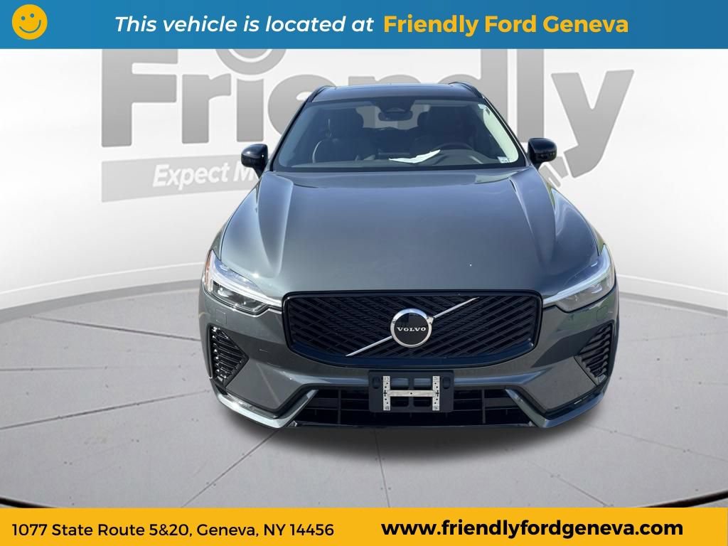 Used 2026 Volvo XC60 B5 Core w/ Climate Package AWD/4WD image 2