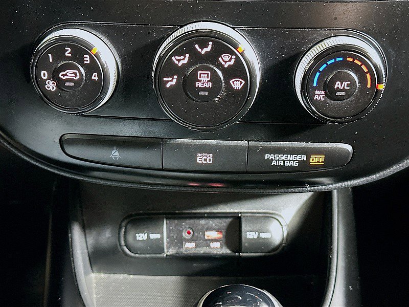 Used 2016 Kia Soul + image 16