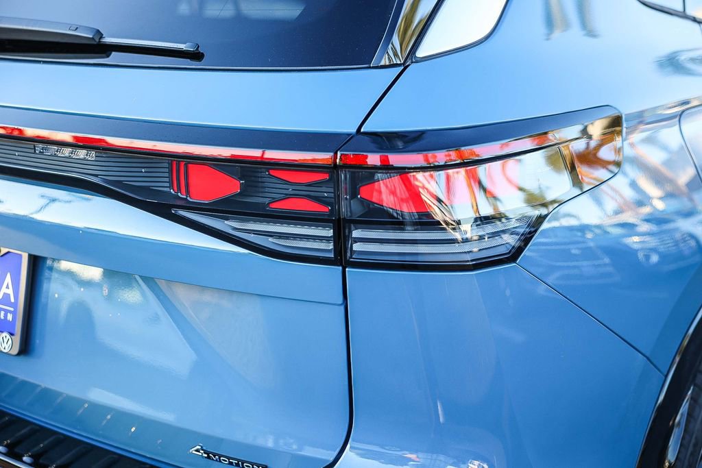 New 2026 Volkswagen Tiguan SEL R-Line image 13