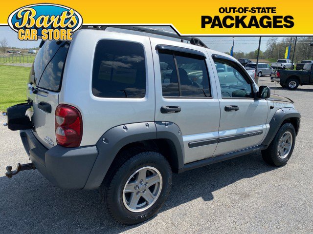 Used 2005 Jeep Liberty Renegade AWD/4WD image 6