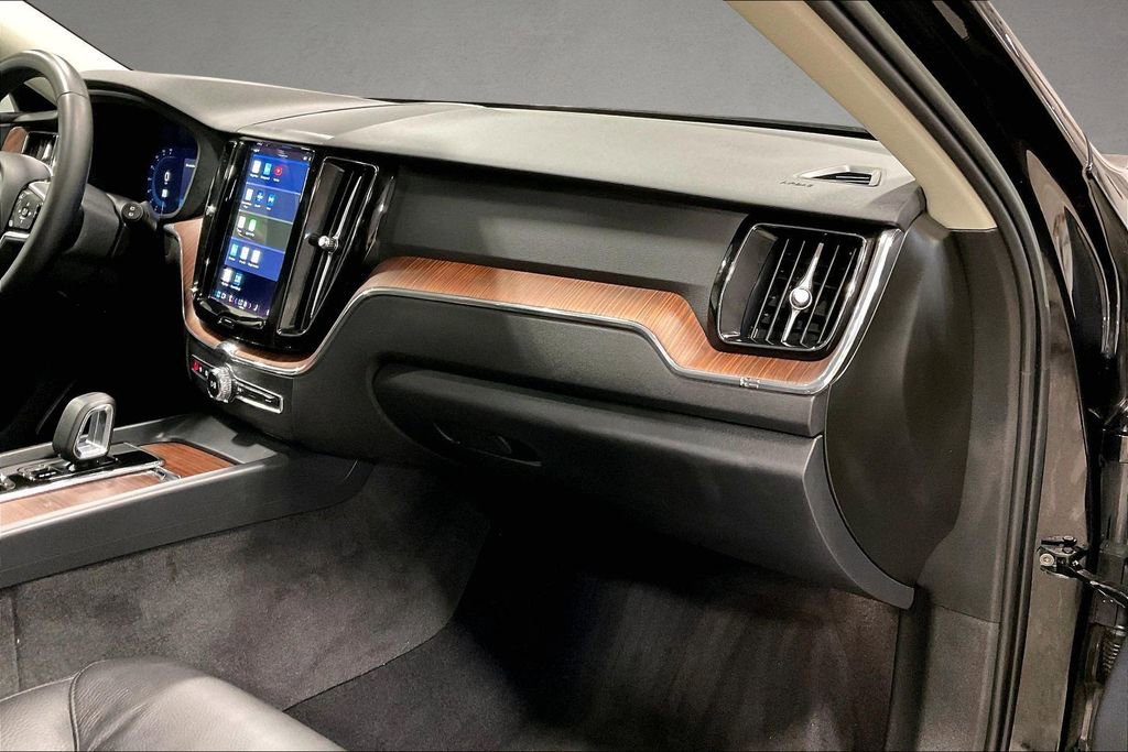 Certified 2023 Volvo XC60 B5 Plus w/ Climate Package AWD/4WD image 26