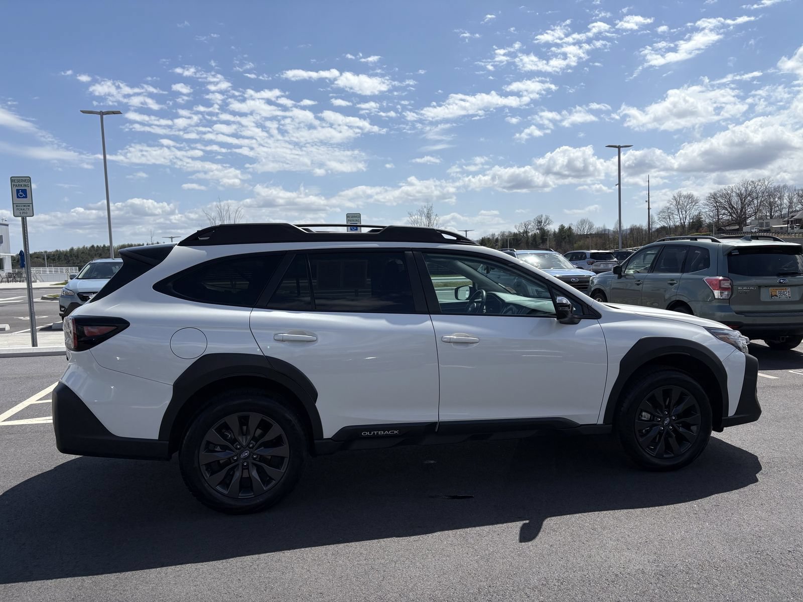 Used 2025 Subaru Outback Onyx Edition AWD/4WD image 8
