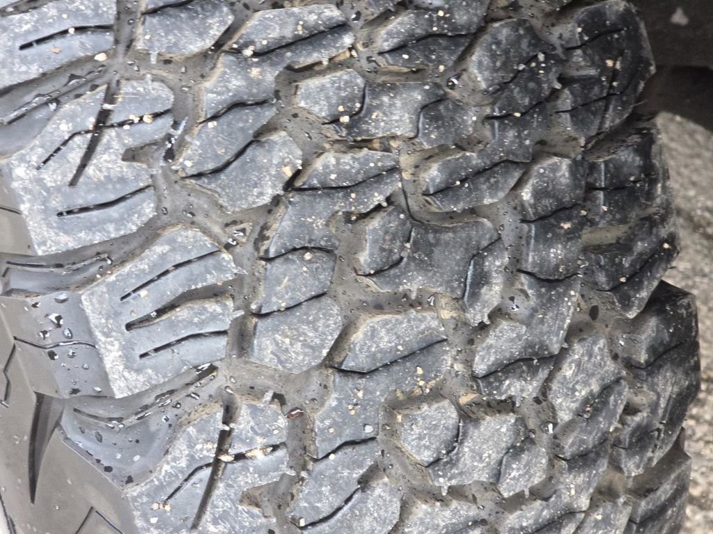 Used 2022 GMC Sierra 2500 SLT w/ SLT Premium Package image 15