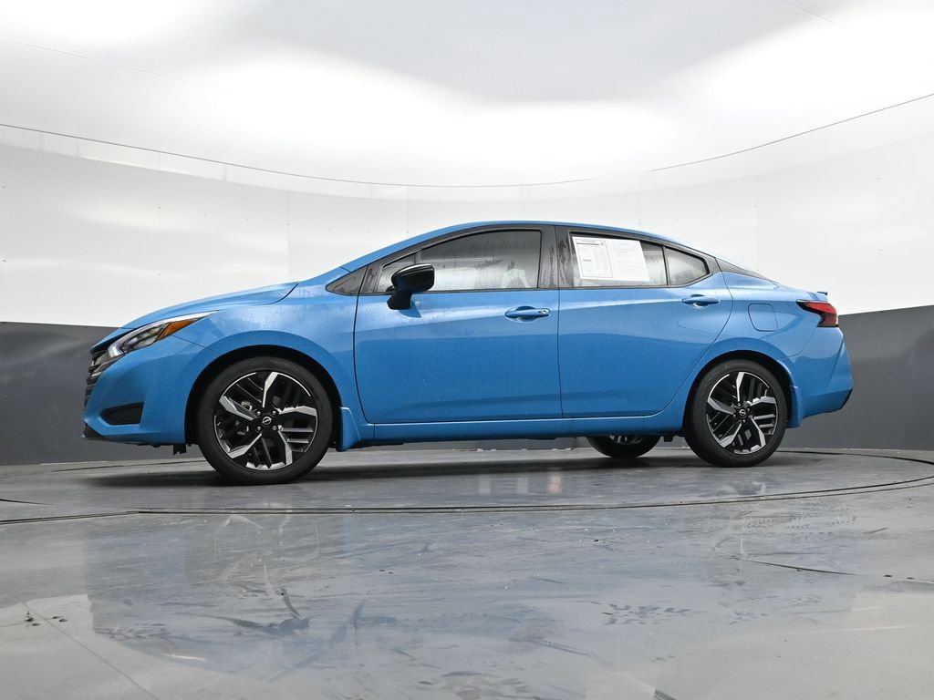 Certified 2025 Nissan Versa SR w/ Electronics Package image 43