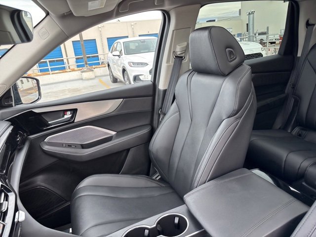 Used 2025 Acura MDX SH-AWD image 14