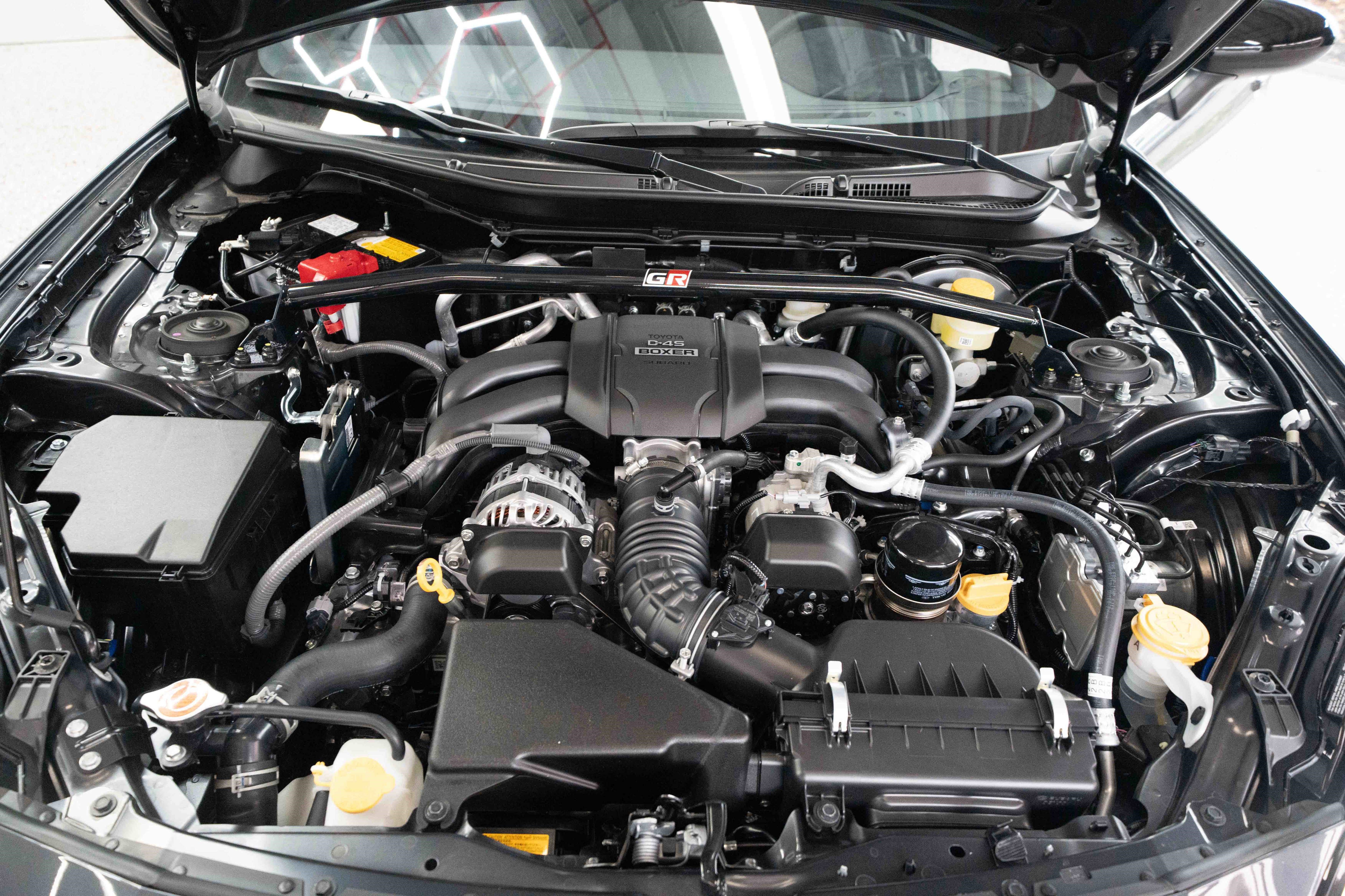 New 2025 Toyota GR86 Premium w/ GR Wheel Package (TMS image 30