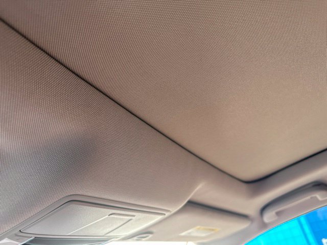 Used 2024 Acura MDX w/ Technology Package FWD image 10