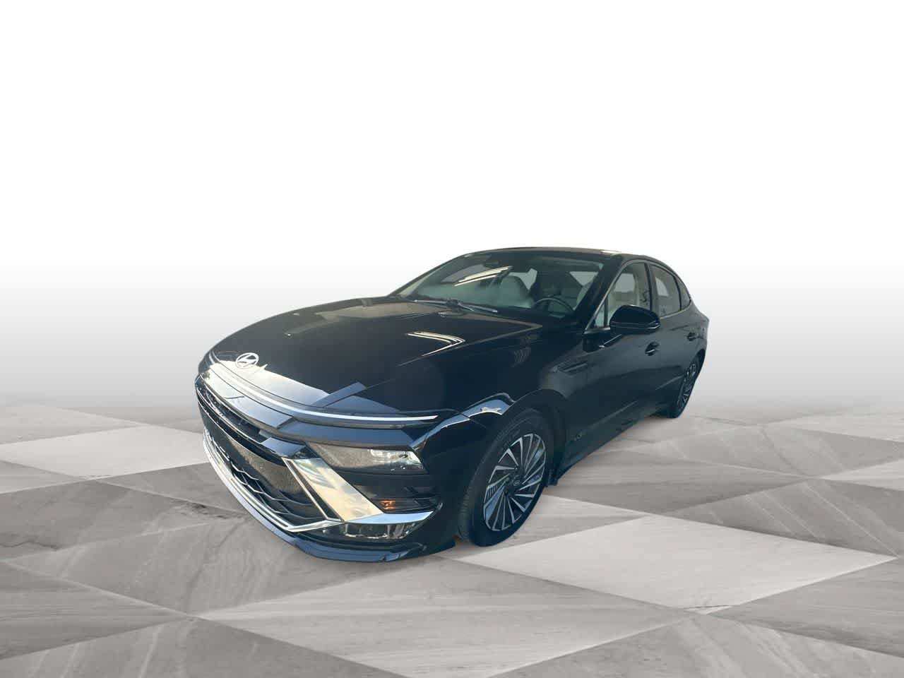 Used 2025 Hyundai Sonata SEL FWD image 4