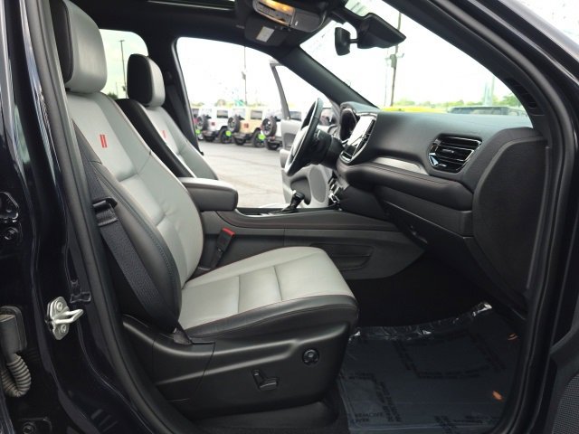 Used 2024 Dodge Durango GT image 36