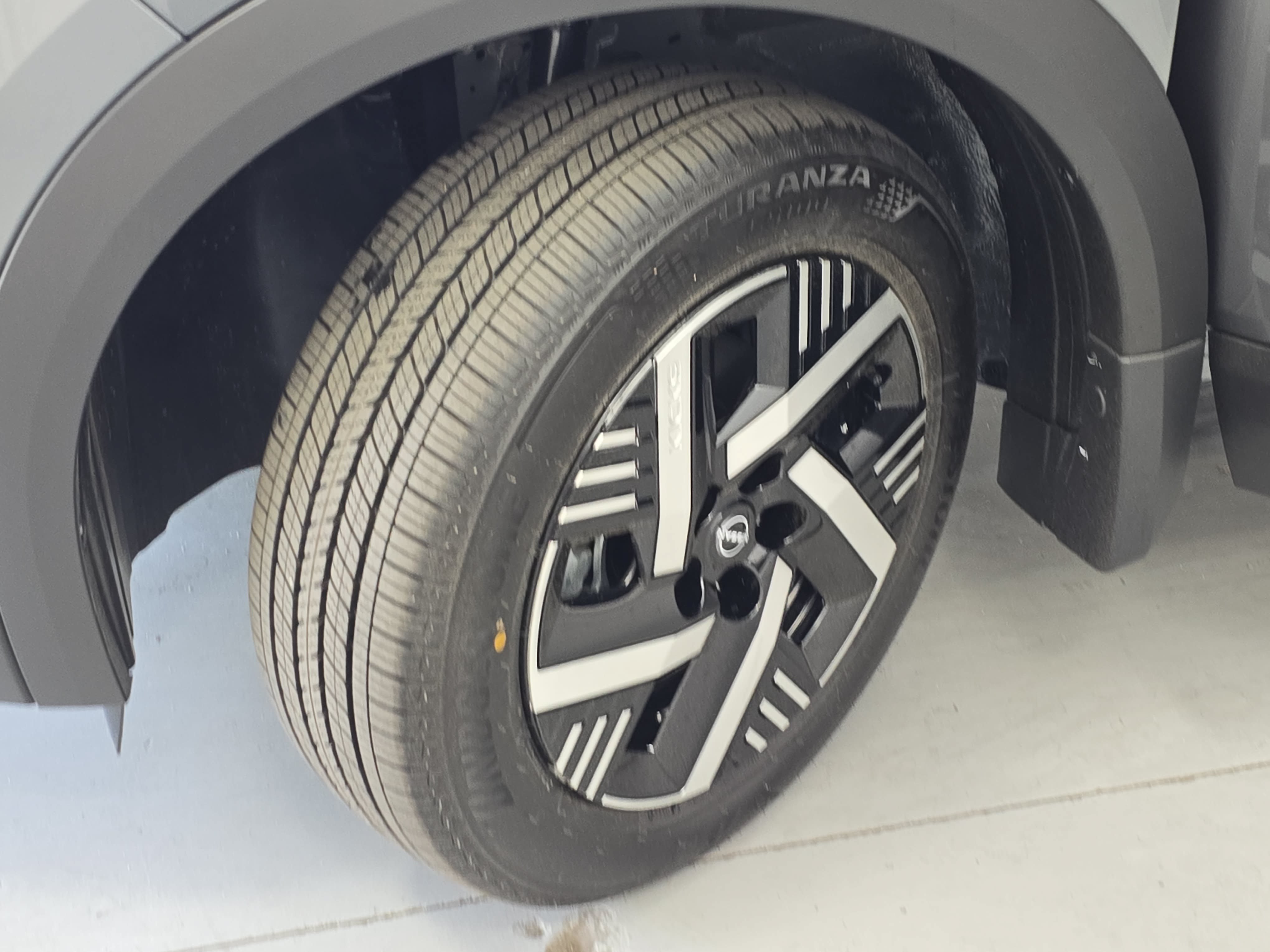 New 2026 Nissan Kicks SV w/ SV Premium Package FWD image 29