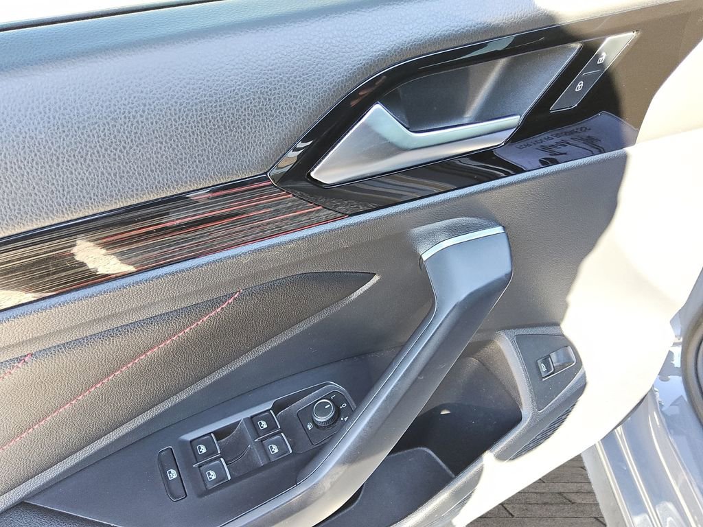 Used 2022 Volkswagen Jetta GLI Autobahn w/ GLI Black Package image 18