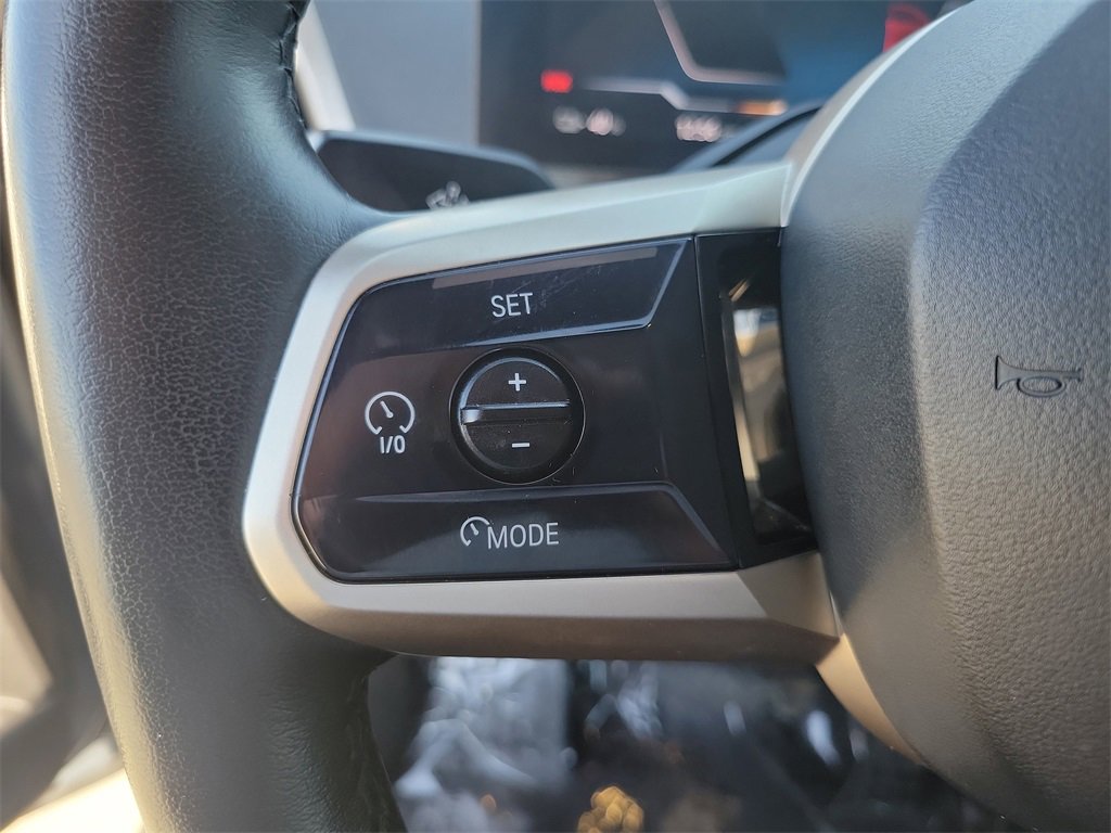 Used 2023 BMW iX xDrive50 image 6