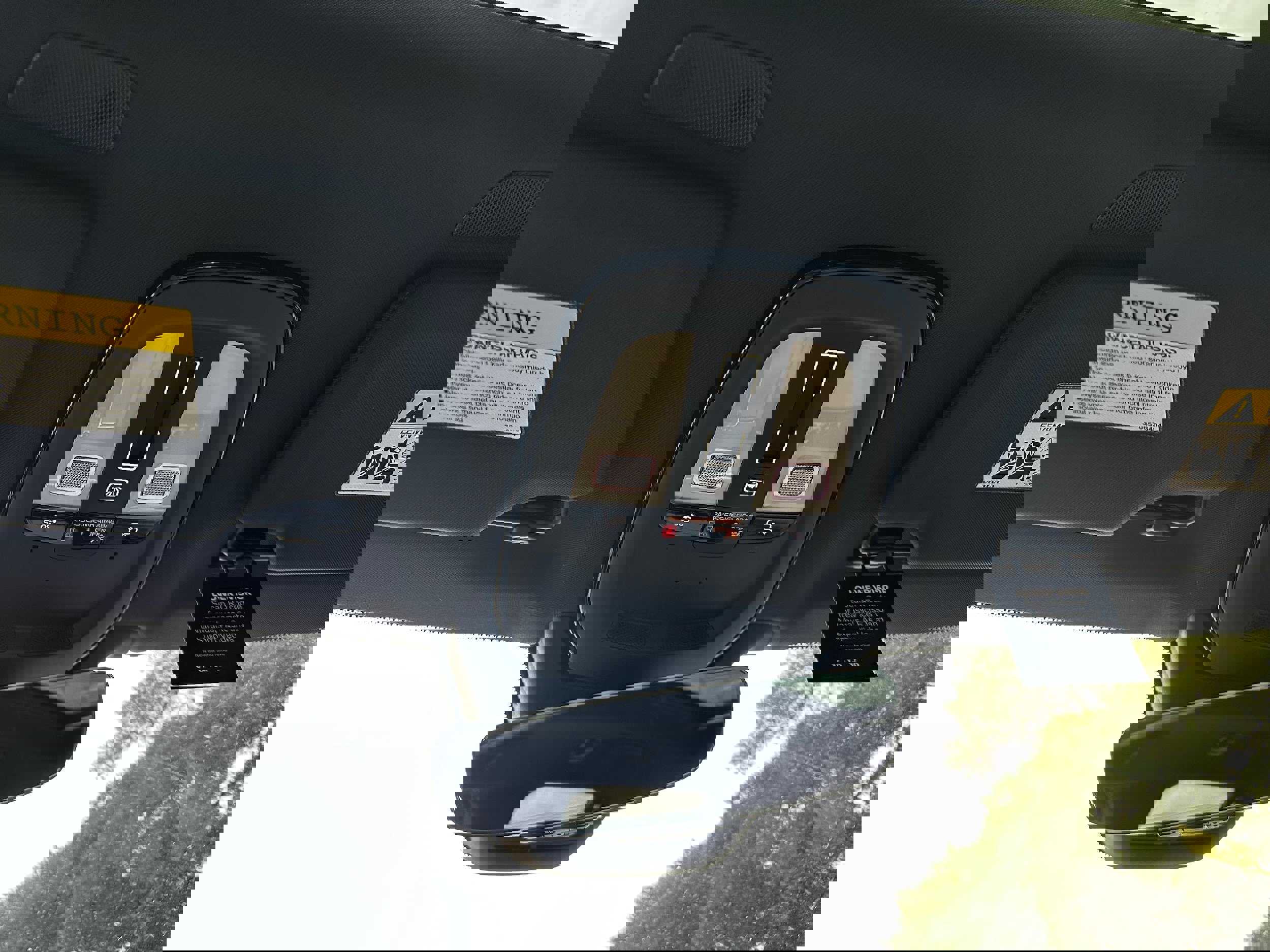 New 2025 Volvo XC90 T8 Plus w/ Protection Package Premier image 17