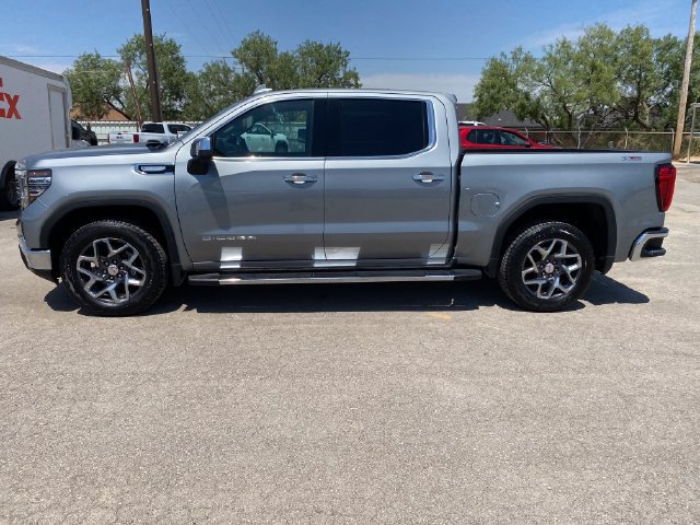 Used 2024 GMC Sierra 1500 SLT AWD/4WD image 3