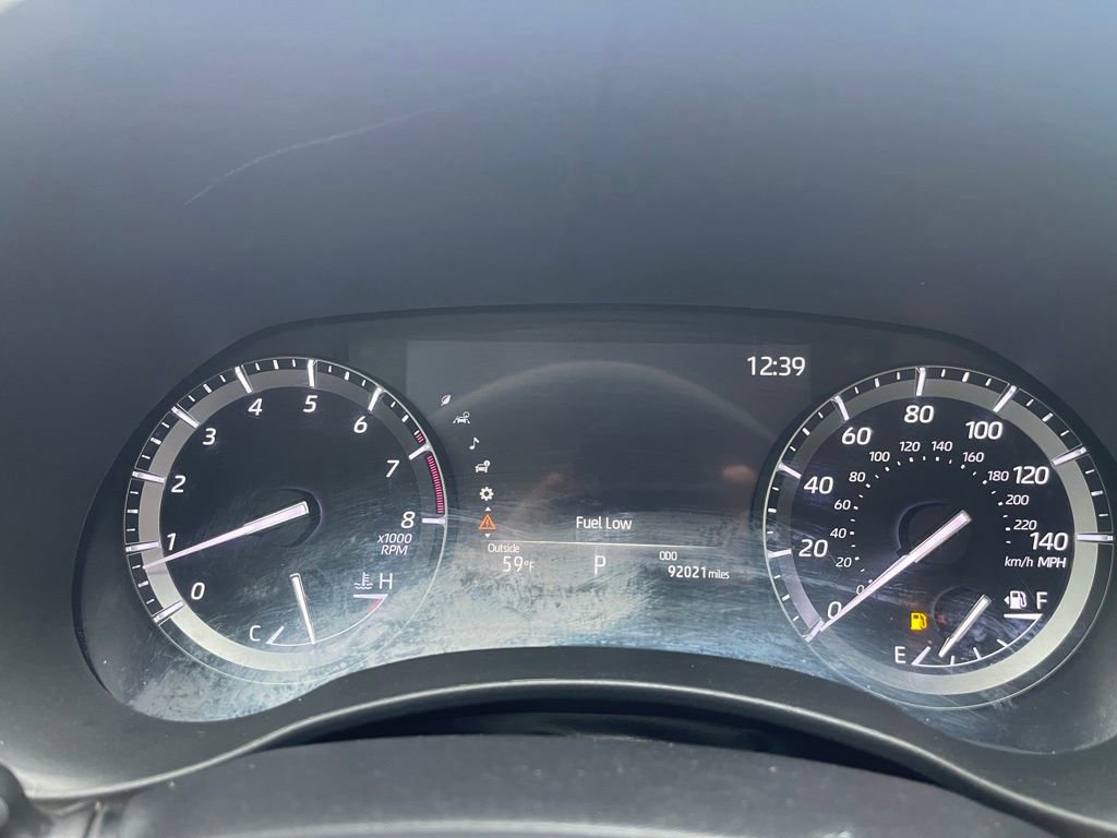 Used 2020 Toyota Highlander XLE image 47