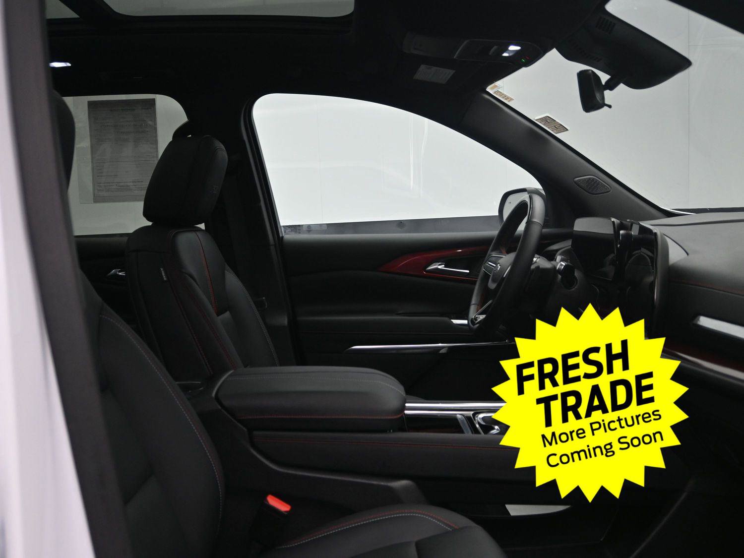 Used 2024 Chevrolet Traverse RS image 12